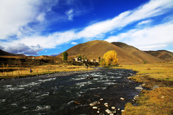 མཁས་དབང་དགེ་འདུན་ཆོས་འཕེལ་གྱི་《ཀླུ་སྒྲུབ་དགོངས་རྒྱན》ལ་རགས་ཙམ་དཔྱད་པ།