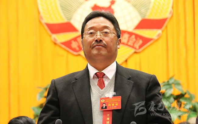 སྲིད་གྲོས་དཀར་མཛེས་ཁུལ་སྐབས་བཅུ་གསུམ་པའི་ཨུ་ཡོན་ལྷན་ཁང་གི་གྲོས་ཚོགས་ཐེངས་དང་པོ་དར་མདོར་མཇུག་བསྒྲིལ།