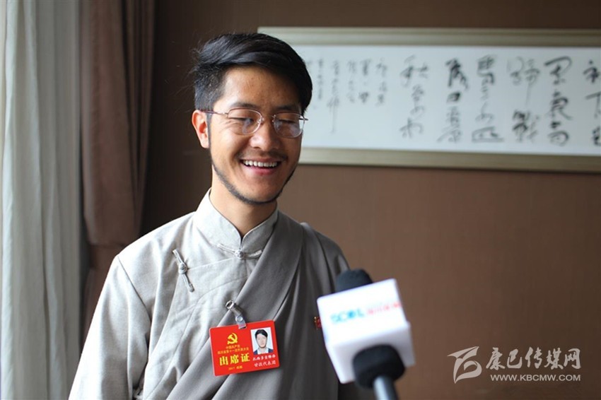གཞི་རིམ་ཏང་གི་འཐུས་མིས་དབུལ་སེལ་འགག་སྒྲོལ་གླེང་བ།