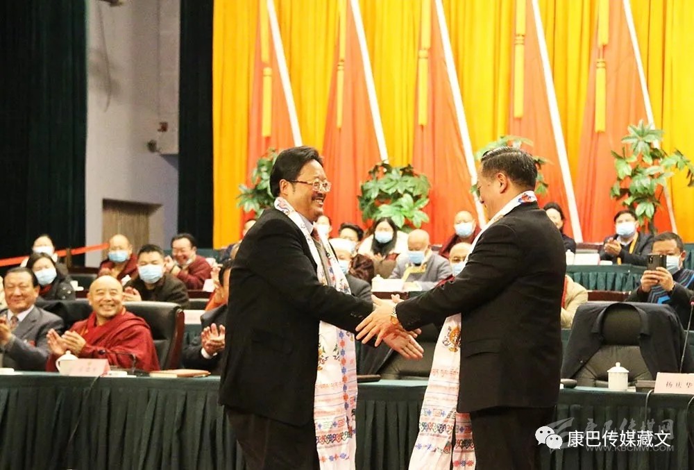སྲིད་གྲོས་དཀར་མཛེས་ཁུལ་ཨུ་ལྷན་སྐབས13གྲོས་ཚོགས་ཐེངས5དར་མདོར་གྲོལ།