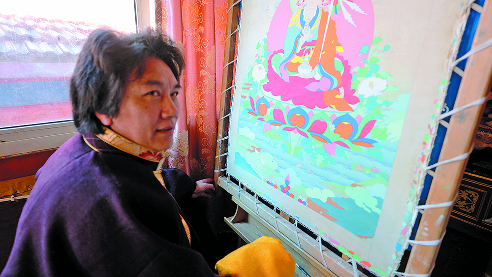 ལྷ་བཟོ་དིལ་ཆུང་བུ་ཁེ།