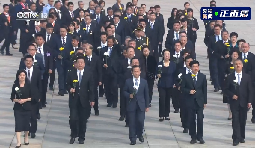 ནམ་ཡང་བརྗེད་མི་སྲིད། མི་དམངས་དཔའ་བོ་མི་ནུབ་ཡུན་དུ་གནས།